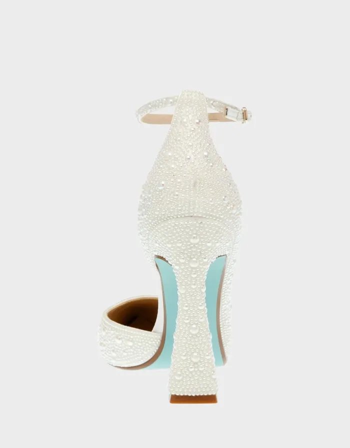 Betsey Johnson Women RAMSY IVORY Ivory