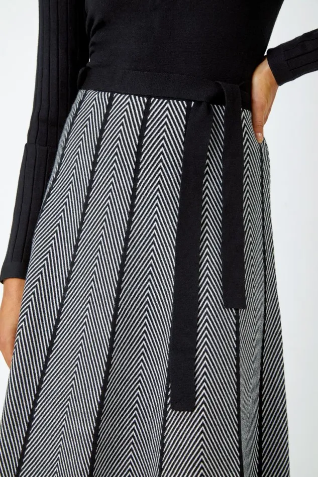 Black Chevron Print Belted Jumper Dress Women Roman Dresses