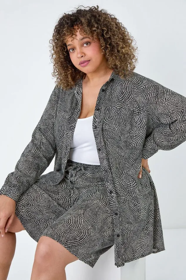 Black Curve Printed Button Through Shirt Women Roman Tops