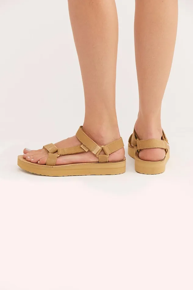 Women Sandals Free People Teva Midform Universal Leather Sandals Desert Sand