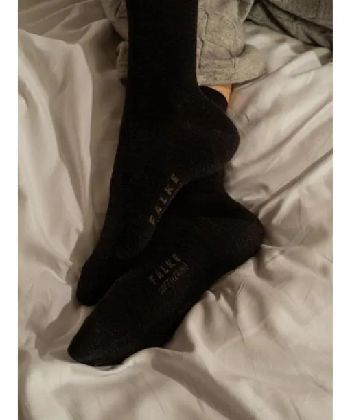 Women Softmerino Women Socks Red Plum FALKE Socks