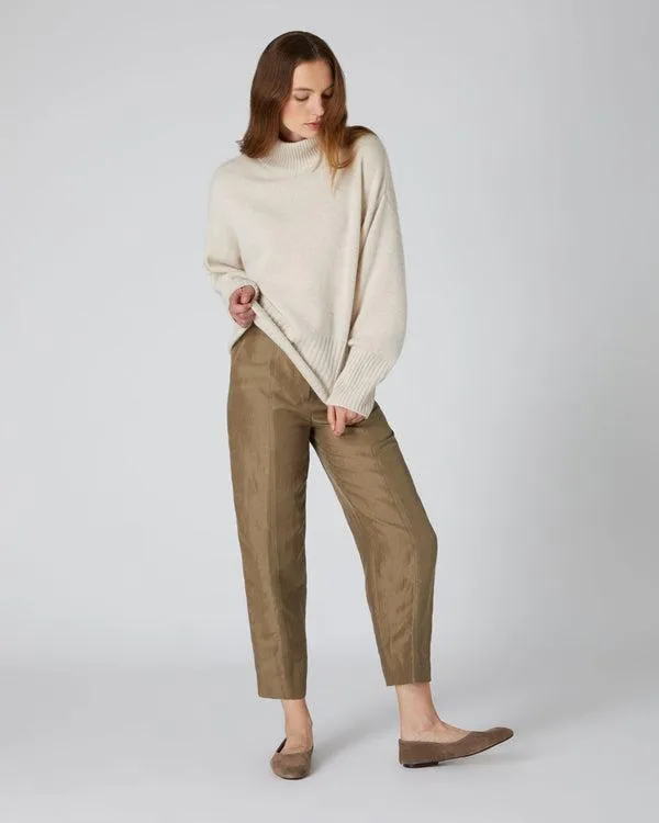 Women Women039s Mock Neck Curved Hem Cashmere SweaterIn Ecru White Ecru White NPeal Turtle Necks